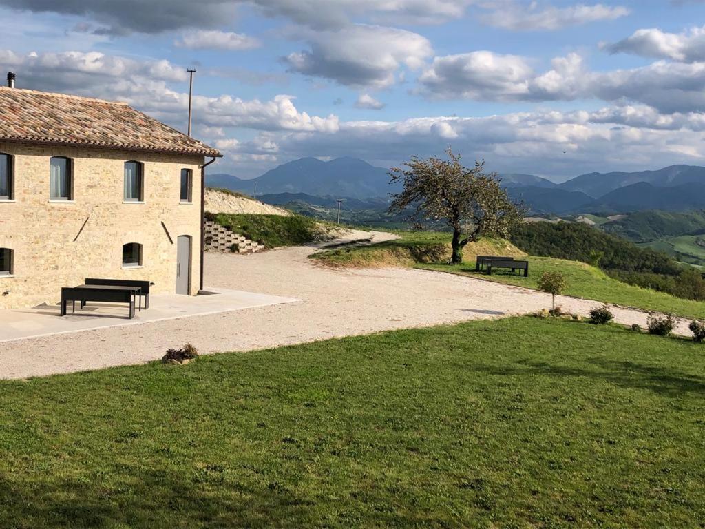 B&B Il Passo Urbino Bagian luar foto