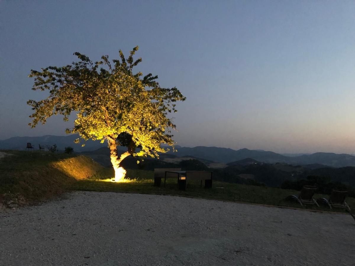B&B Il Passo Urbino Bagian luar foto